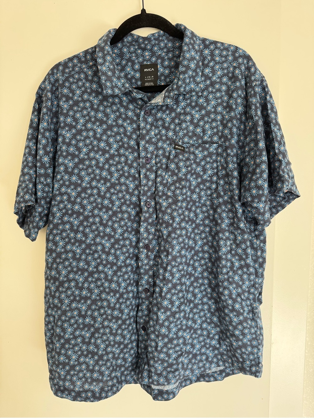 RVCA Blue Short-Sleeve Floral Print Button-Down Shirt